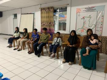 Bantuan Sosial Yayasan Ananta Hira dengan Sespimmen Sespim Lemdiklat Polri di Desa Cikahuripan