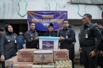 Bantuan Sosial Yayasan Ananta Hira dengan Sespimmen Sespim Lemdiklat Polri di Desa Cikole
