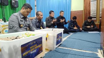 Bantuan Sosial Yayasan Ananta Hira dengan Sespimmen Sespim Lemdiklat Polri di PONDOK PESANTREN AL- KAUTSAR