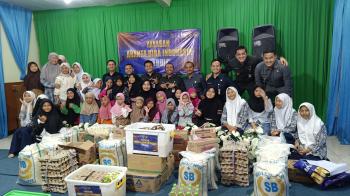 Bantuan Sosial Yayasan Ananta Hira dengan Sespimmen Sespim Lemdiklat Polri di PONDOK PESANTREN AL- KAUTSAR