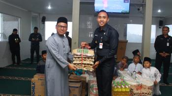 Bantuan Sosial Yayasan Ananta Hira dengan Sespimmen Sespim Lemdiklat Polri di Pondok Pesantren Baitul Jannah