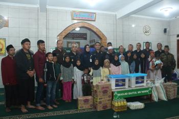 Bantuan Sosial Yayasan Ananta Hira dengan Sespimmen Sespim Lemdiklat Polri di Pondok Pesantren Tafrihul Fuadi