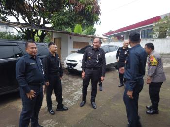 Bantuan Sosial Yayasan Ananta Hira dengan Sespimmen Sespim Lemdiklat Polri Di Pondok Pesantren Tunas Bangsa