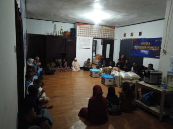Bantuan Sosial Yayasan Ananta Hira dengan Sespimmen Sespim Lemdiklat Polri Di Pondok Pesantren Tunas Bangsa