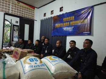 Bantuan Sosial Yayasan Ananta Hira dengan Sespimmen Sespim Lemdiklat Polri Di Pondok Pesantren Tunas Bangsa
